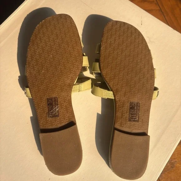 Sam Edelman Green Slip-On Sandals - Picture 2 of 2